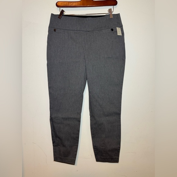 NWT Women’s size medium Gray Ankle work dress Pants mid rise cropped Maurice’s - Picture 8 of 8